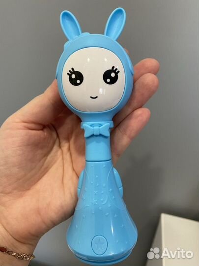 Зайчик няня / интерактивная игрушка 0+