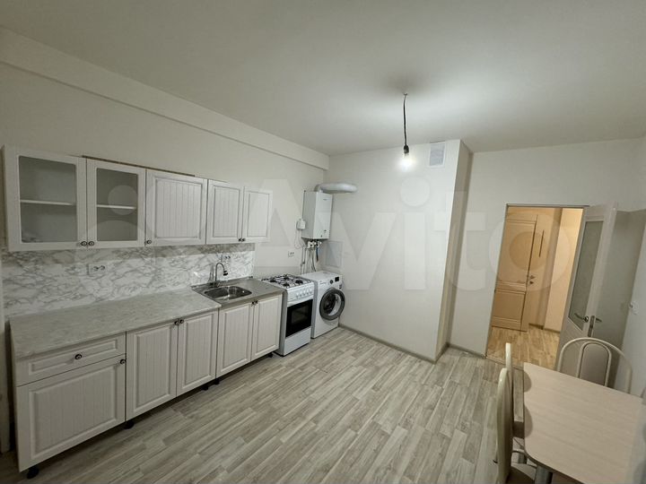 1-к. квартира, 42 м², 6/9 эт.