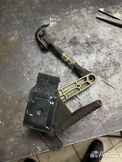 Датчик положения кузова range rover sport