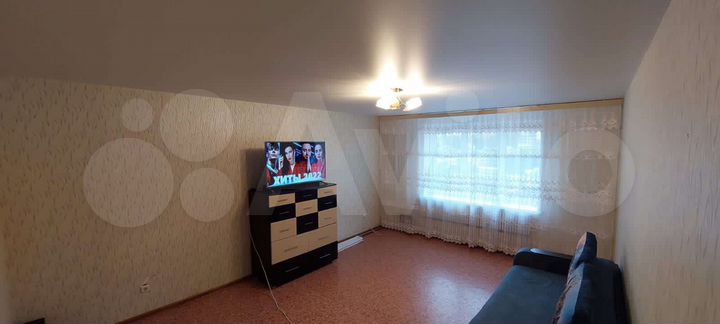 3-к. квартира, 90 м², 1/10 эт.