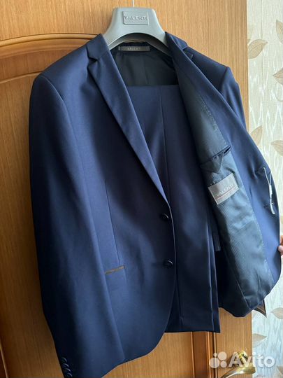 Костюм мужской (новый)