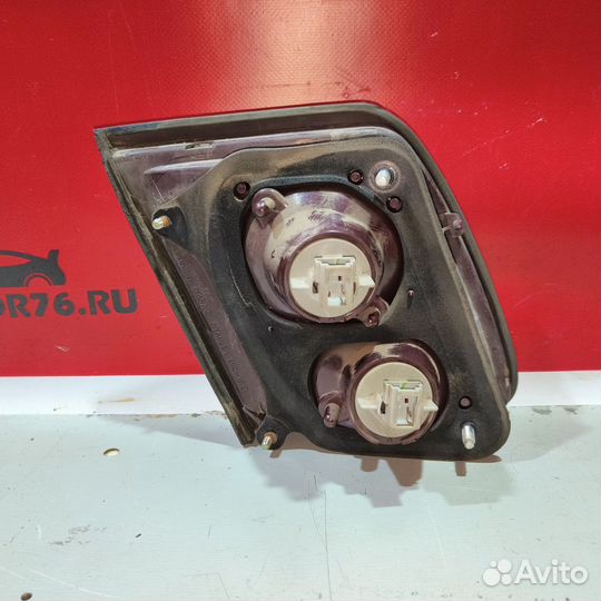 Фонарь правый внутренний на Mitsubishi Galant 7 E5