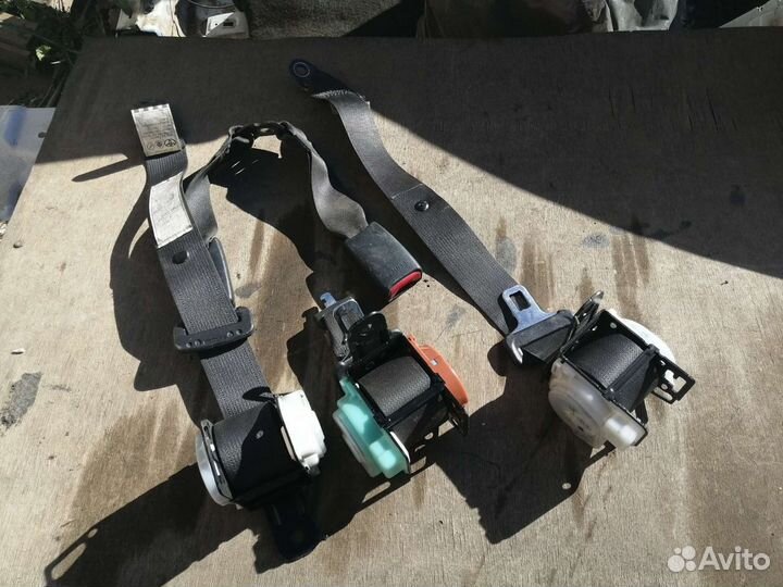 Ремень задний Toyota Corolla E120 седан