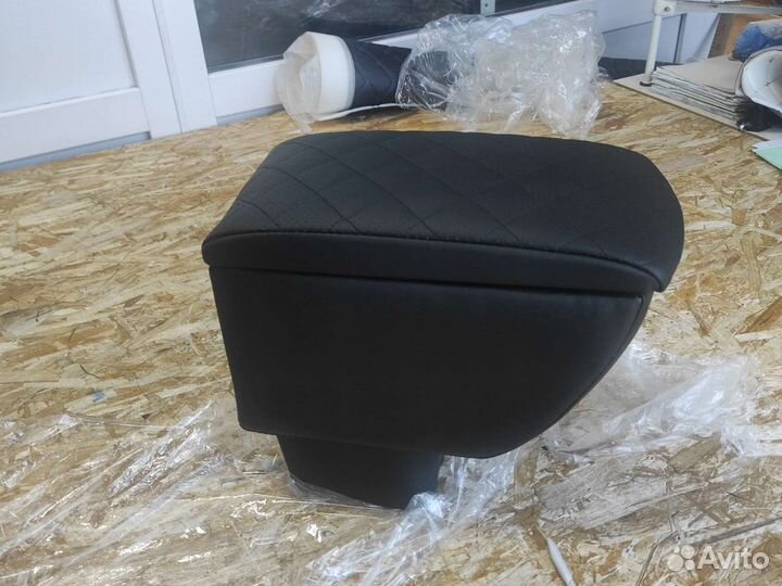 Подлокотник kia rio 3