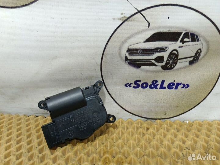 Сервопривод заслонок печки Audi Q7 4L casa 2008