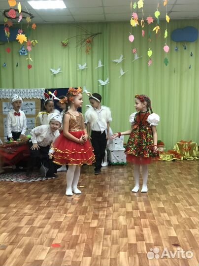 Платье праздничное