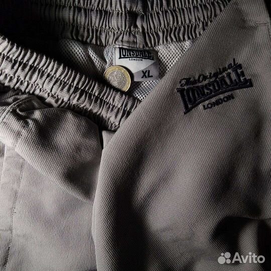 Шорты бриджи Lonsdale