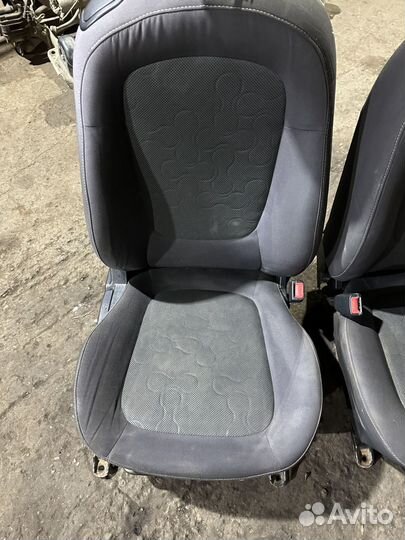 Передние сиденья Hyundai I20