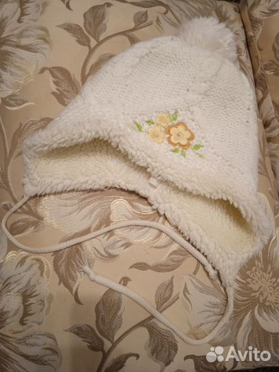 Шапки зимние и осенние на девочку и мальчика (от 4