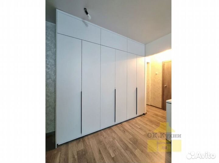 Шкаф в прихожую