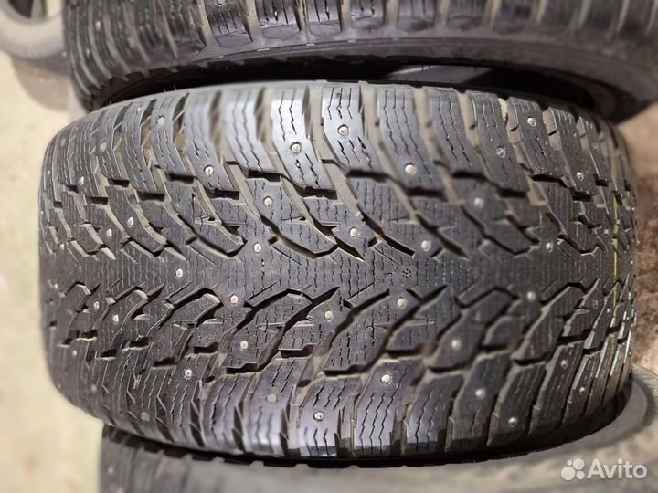 Nokian Tyres Hakkapeliitta 9 SUV 295/40 R21