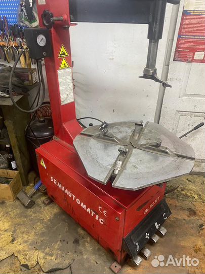 Шиномонтажный станок Flying bl523it