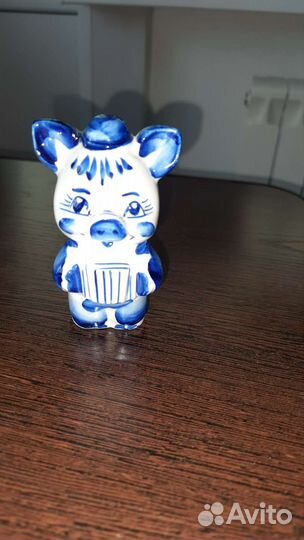 Новый Гжельский сувенир Снеговик,поросёнок,лошадь