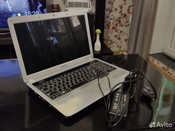 Ноутбук samsung r530