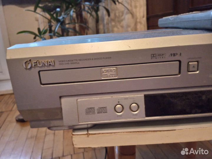 Видеомагнитофон