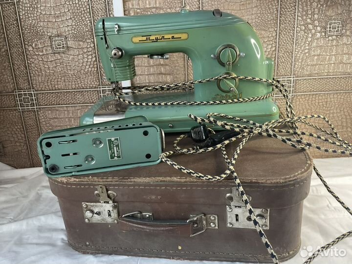 Редкая швейная машинка 1957 год СССР с педалью