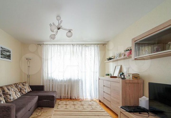 1-к. квартира, 42 м², 2/9 эт.