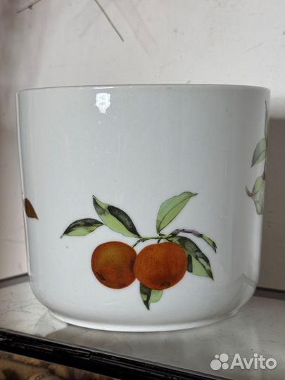 Кашпо Evesham Royal Worcester фарфор. Англия