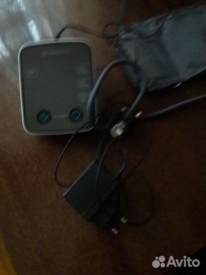 Тонометр с речевым выходом автоматич. новый