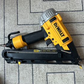 Нейлер финишный 15 ga DeWalt dwfp 72155