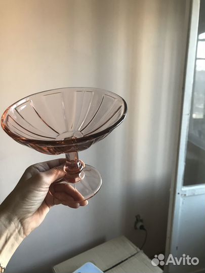Ваза для фруктов на ножке цветное стекло СССР