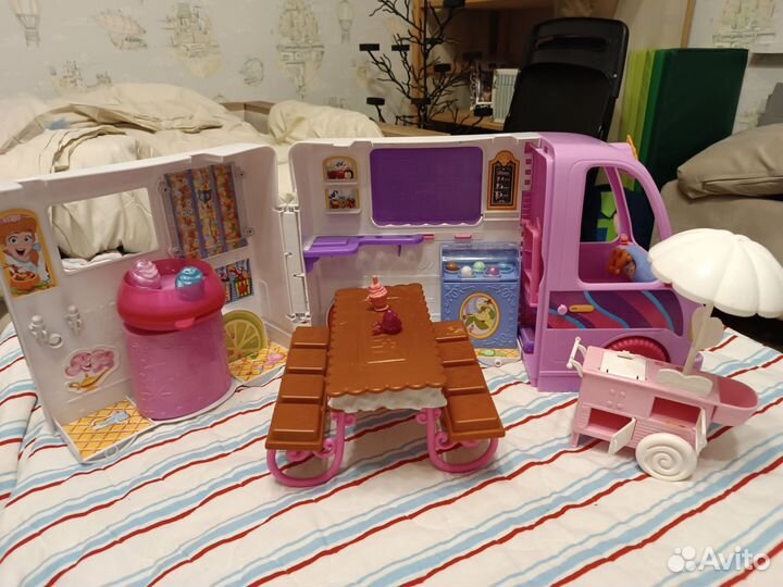 Фургон с мороженым дисней