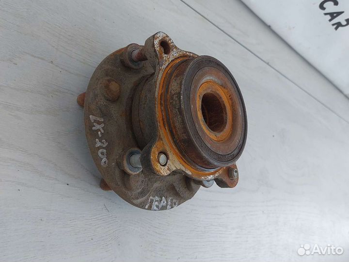 Lexus LX570 Ступица передняя правая