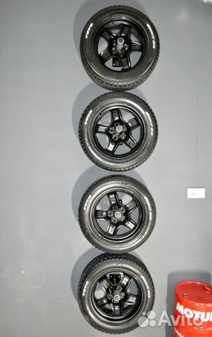 Система хранения колес