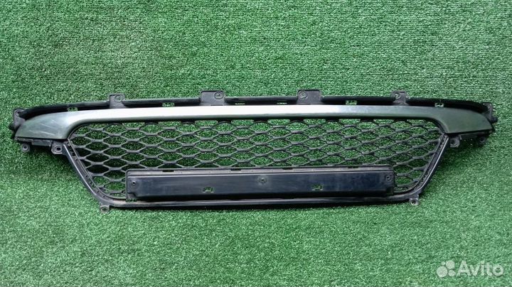 Решетка в бампер Ssangyong Actyon Верхняя