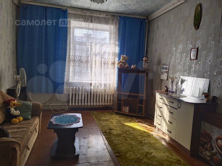 Комната 18 м² в 2-к., 1/3 эт.