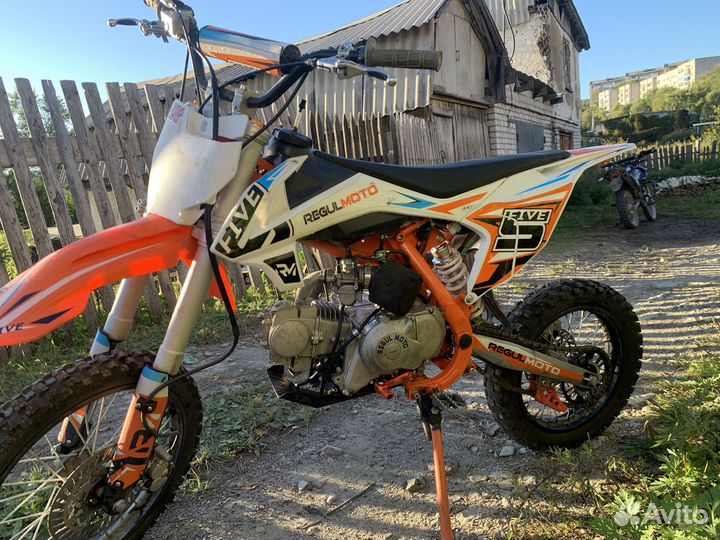 Regulmoto five 125E