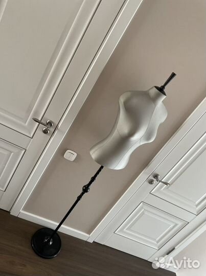 Вешалка манекен напольная дизайнерская