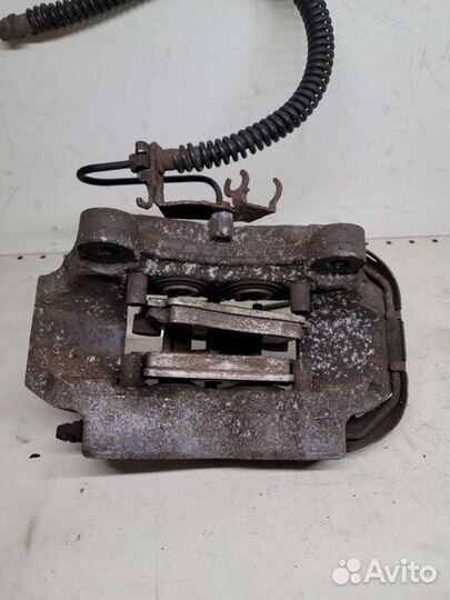 Суппорт задний левый правый VW Touareg 2003-2010