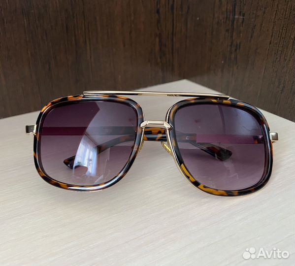 Солнцезащитные очки новые