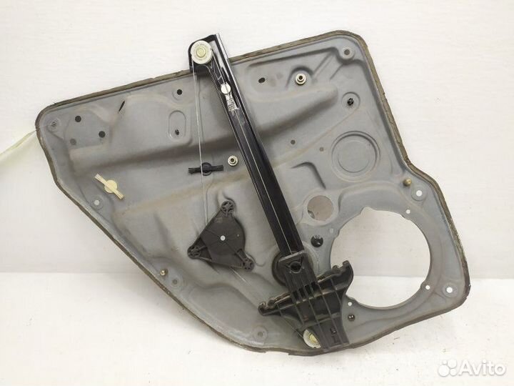 Стеклоподъемник электрический задний правый