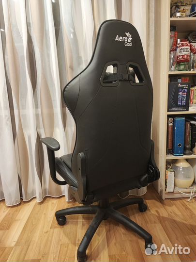 Компьютерное кресло