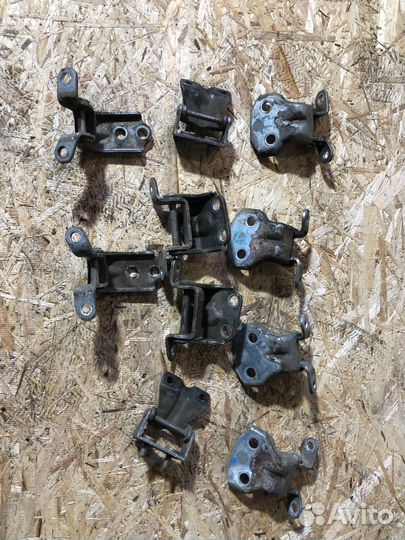 Петли двери Subaru Tribeca B9 3.0 2005