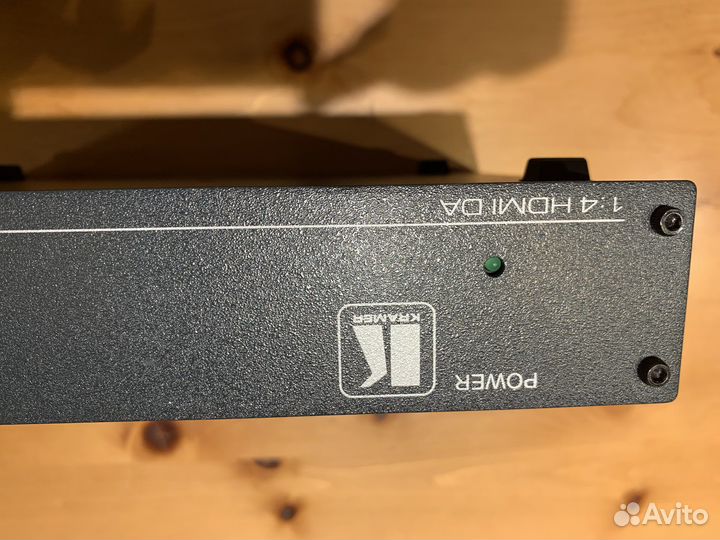 Kramer VM-4HC Усилитель-распределитель 1:4