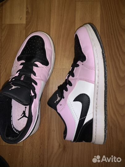 Кроссовки nike air jordan 1 low 39