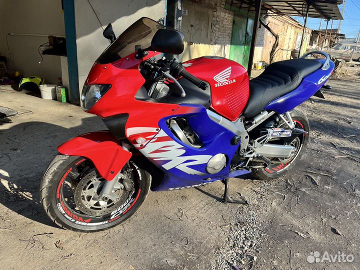 Honda cbr 600 f4