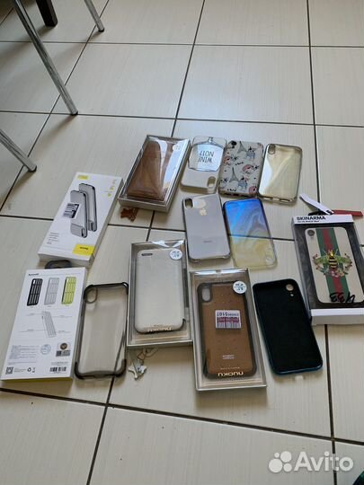 Бампера и книжки на iPhone XR цена за Все