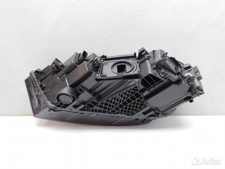 Фара правая Audi Q7/SQ7