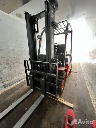 Вилочный погрузчик Lonking FD20T, 2023