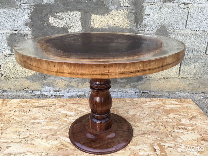 Журнальный (кофейный) столик ручной работы