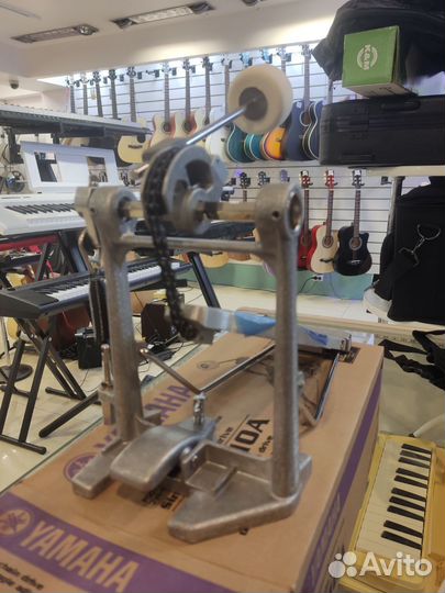 Yamaha FP-7210(A) педаль для бас-барабана (новая)