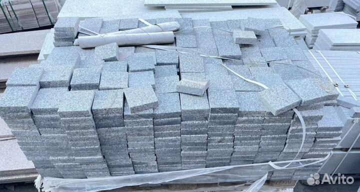 Брусчатка пиленая (гладкая) Габрро опт, укладка