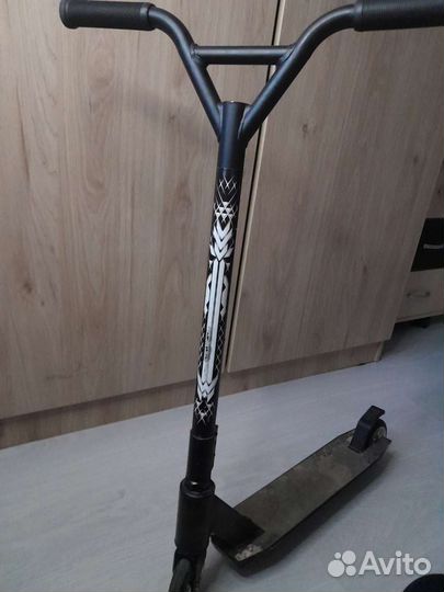 Продам новый трюковой самокат