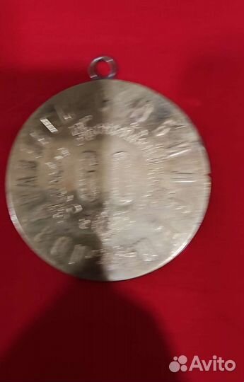 Медаль настольная