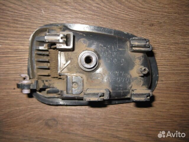 Ручка двери задней внутренняя правая Toyota Sprint