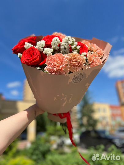 Букет роз стойкий